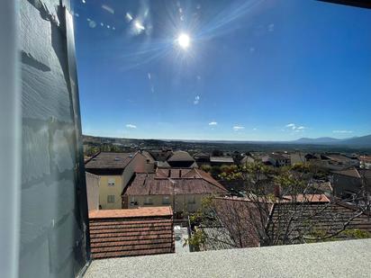 Vista exterior de Pis en venda en Collado Mediano amb Aire condicionat, Calefacció i Terrassa