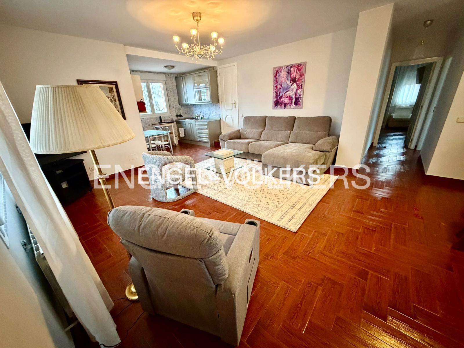 Sala d'estar de Pis de lloguer en Villanueva de la Cañada amb Aire condicionat, Calefacció i Jardí privat