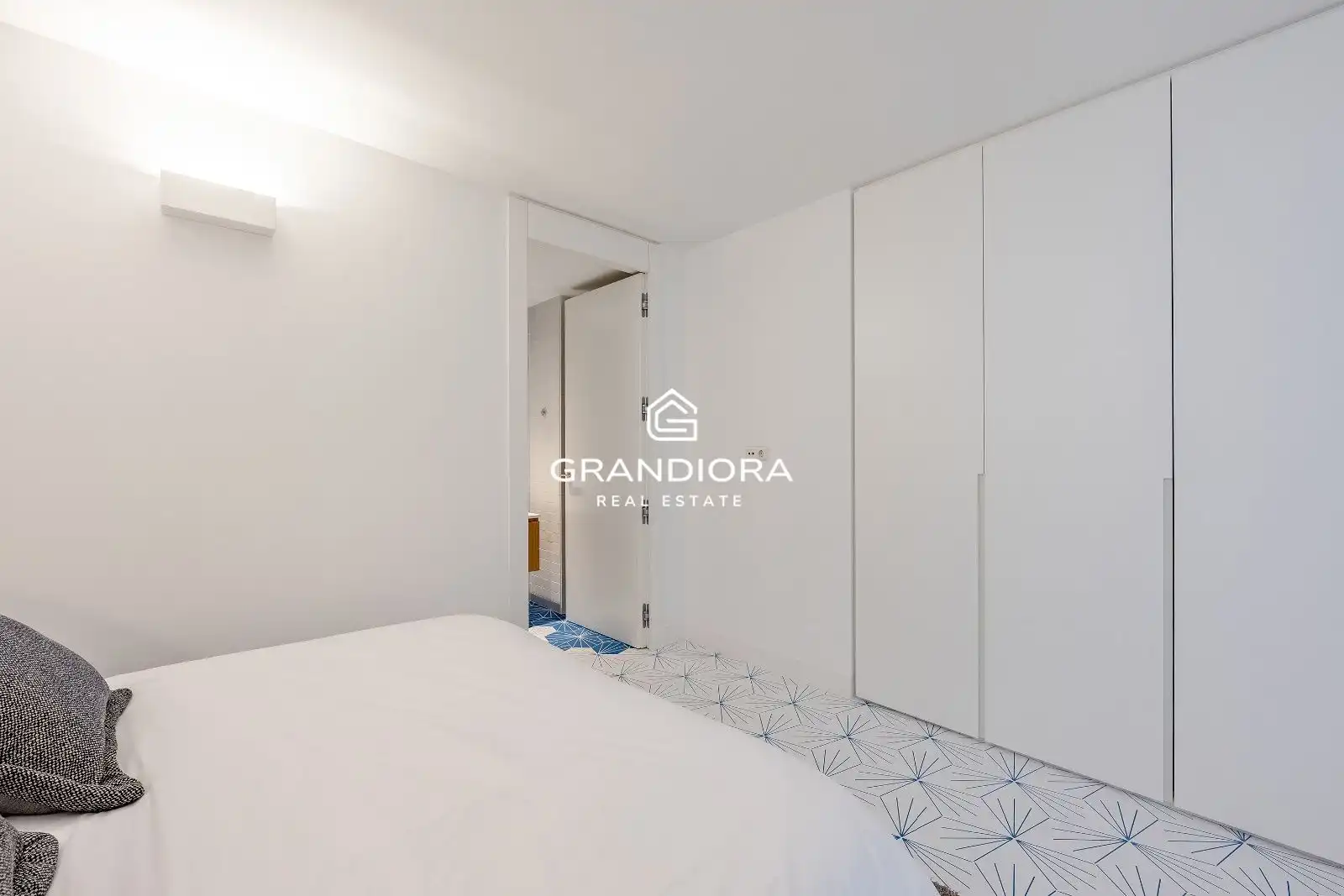 Schlafzimmer von Wohnung zum Verkauf in Barcelona mit Schwimmbad und Gemeinschaftspool