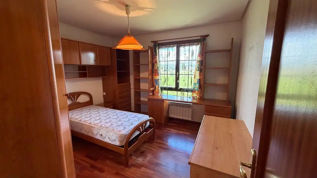 Schlafzimmer von Haus oder Chalet zum Verkauf in Zigoitia mit Heizung, Terrasse und Abstellraum