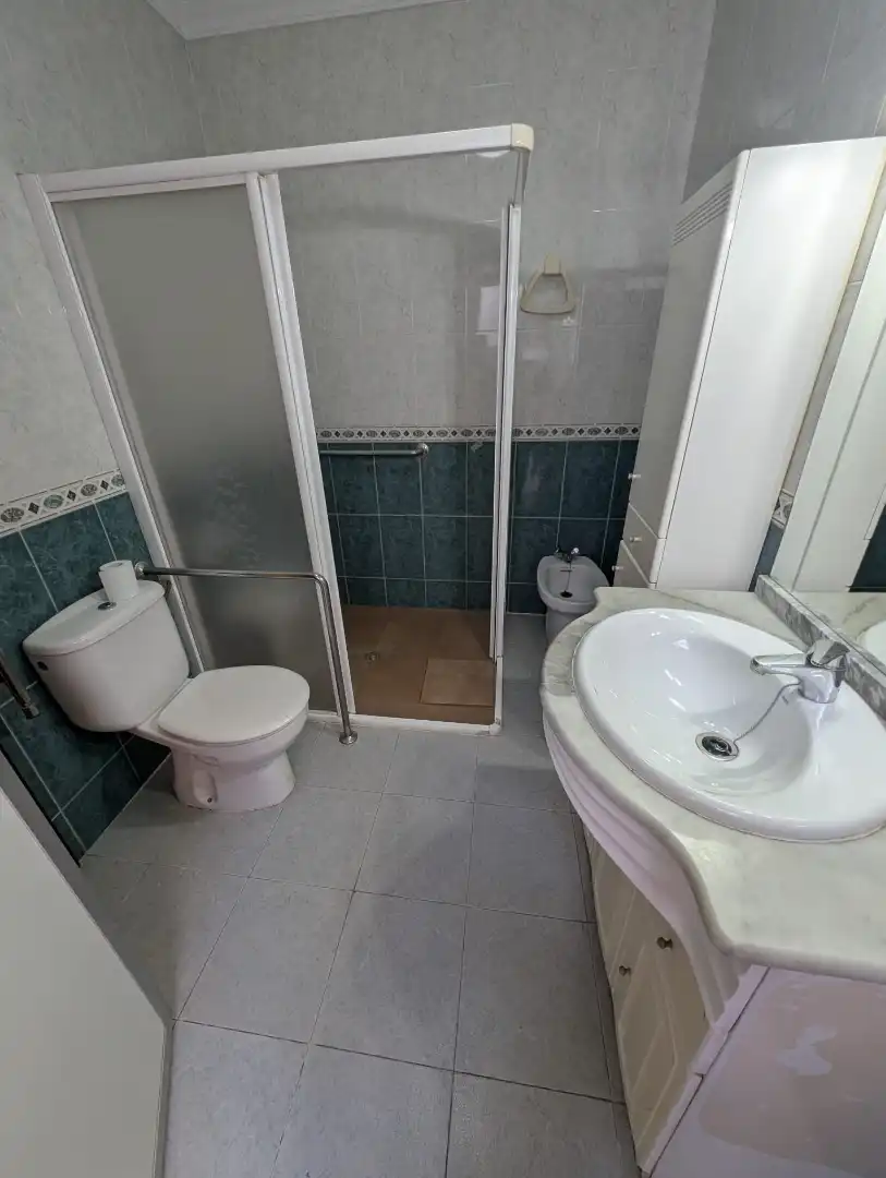 Badezimmer von Haus oder Chalet zum Verkauf in Moriles mit Klimaanlage, Terrasse und Abstellraum