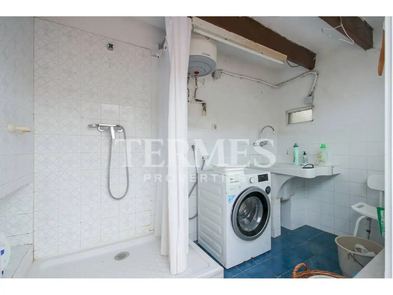 Habitación de Casa adosada en venta en Mataró con Aire acondicionado, Calefacción y Jardín privado