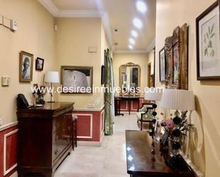 Flat for sale in  Valencia Capital  with Air Conditioner and Balcony