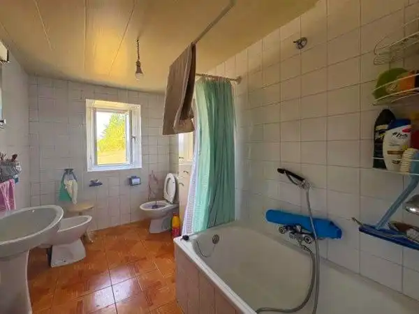 Bany de Casa o xalet en venda en Baleira