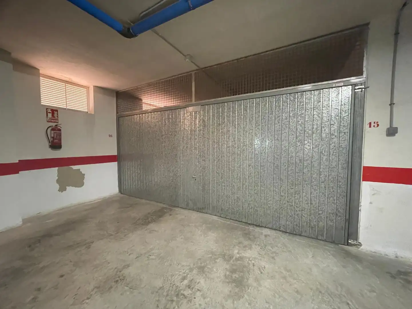 Parkplatz von Wohnung zum Verkauf in Torrevieja mit Klimaanlage, Heizung und Terrasse