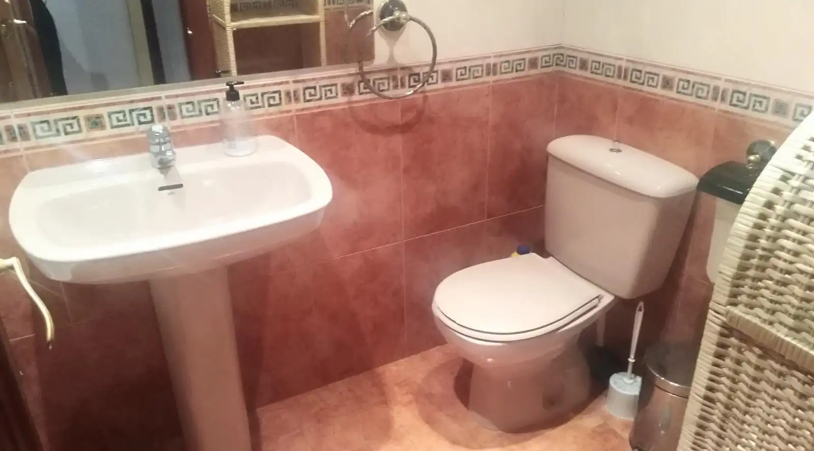 Badezimmer von Wohnung zur untervermieten in Granada