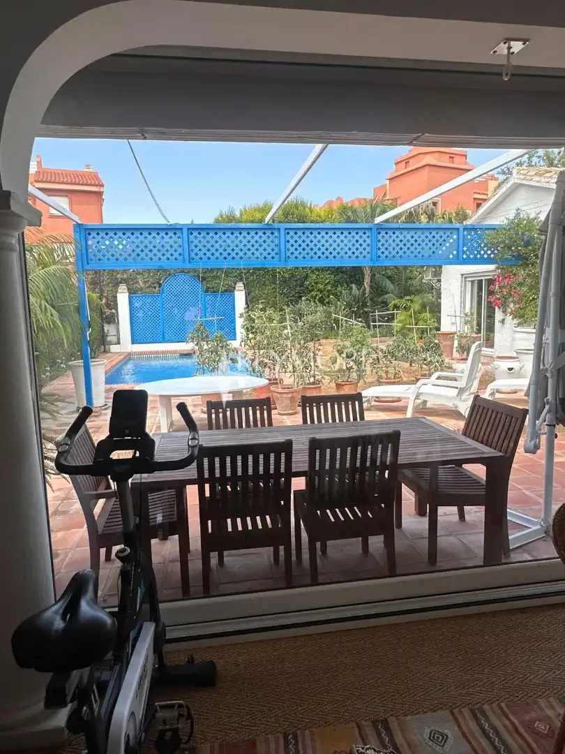 Detached house with pool for sale in Elviria - Cabopino, imagen 13