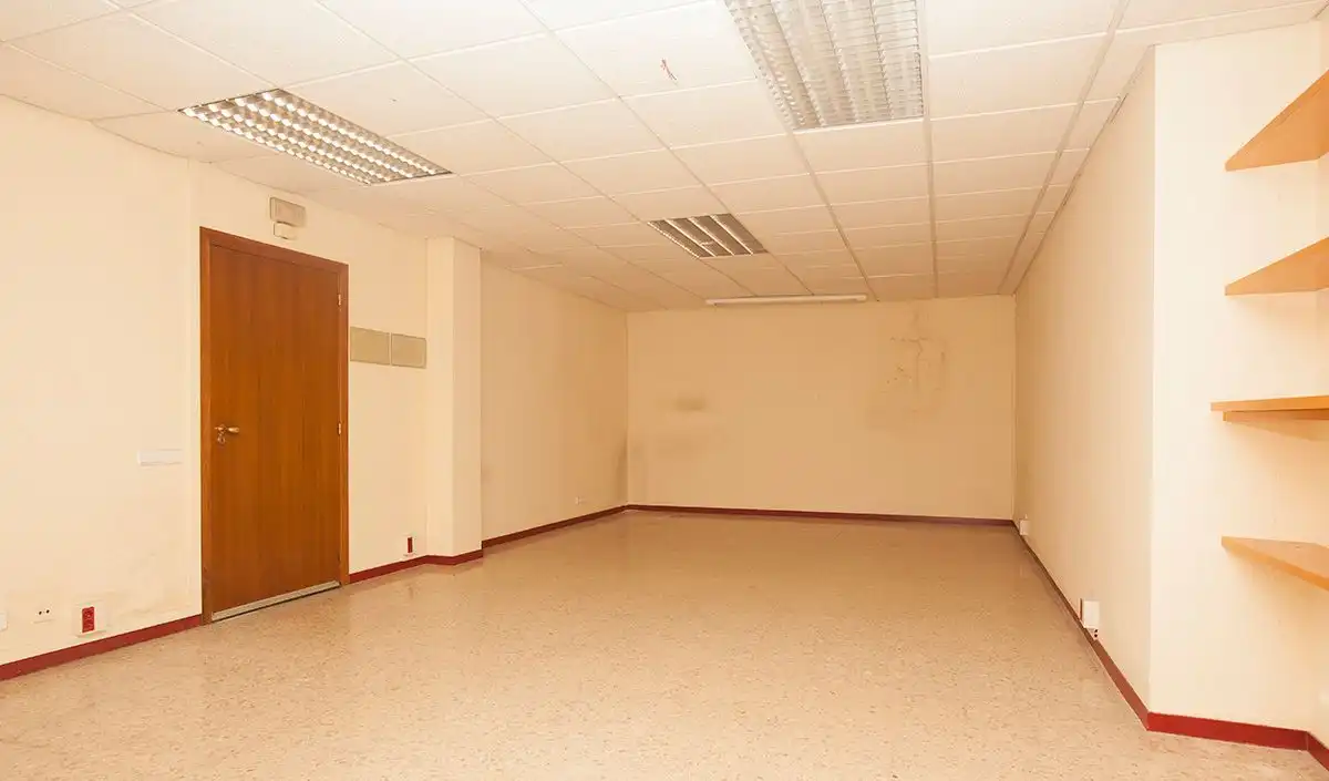 Office for rent in Figueres