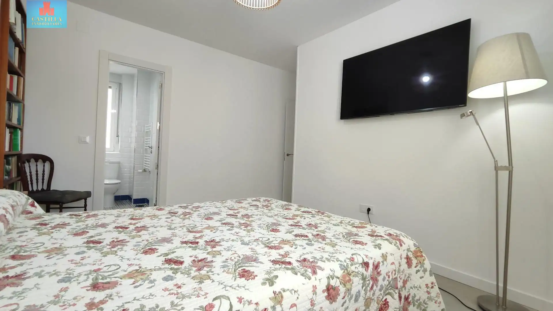 Habitación de Piso en venta en Ávila con Calefacción, Jardín privado y Terraza