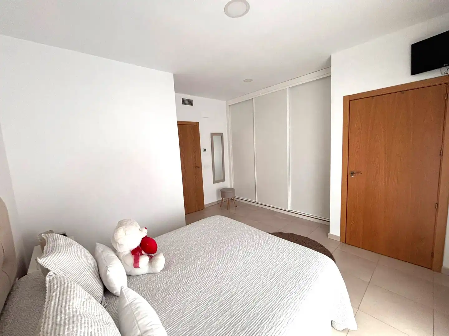 Schlafzimmer von Einfamilien-Reihenhaus zum Verkauf in Mérida mit Klimaanlage, Heizung und Privatgarten