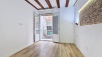 Flat for sale in  Barcelona Capital  with Air Conditioner and Balcony