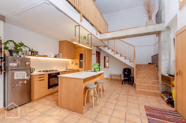 Local comercial en Venta en Carrer de Navarra en La Bordeta