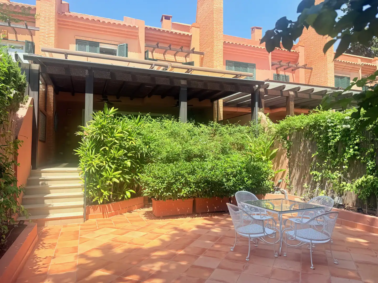 Terrassa de Casa adosada de lloguer en Marbella amb Terrassa, Piscina i Piscina comunitària