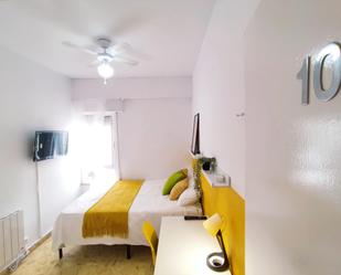 Bedroom of Flat to share in Cartagena  with Air Conditioner