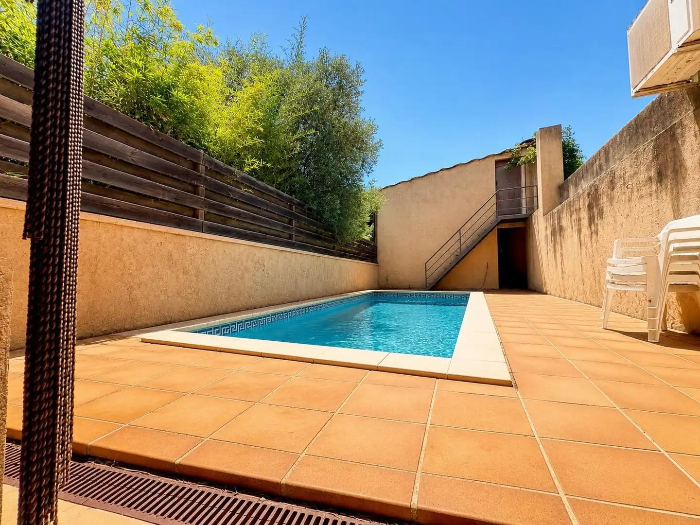 Piscina de Casa o xalet en venda en Ullastret amb Aire condicionat, Calefacció i Jardí privat