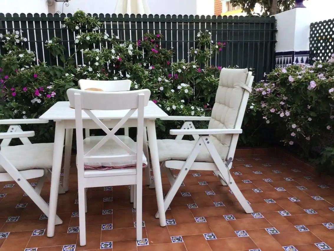 Jardí de Casa adosada en venda en Chipiona amb Traster
