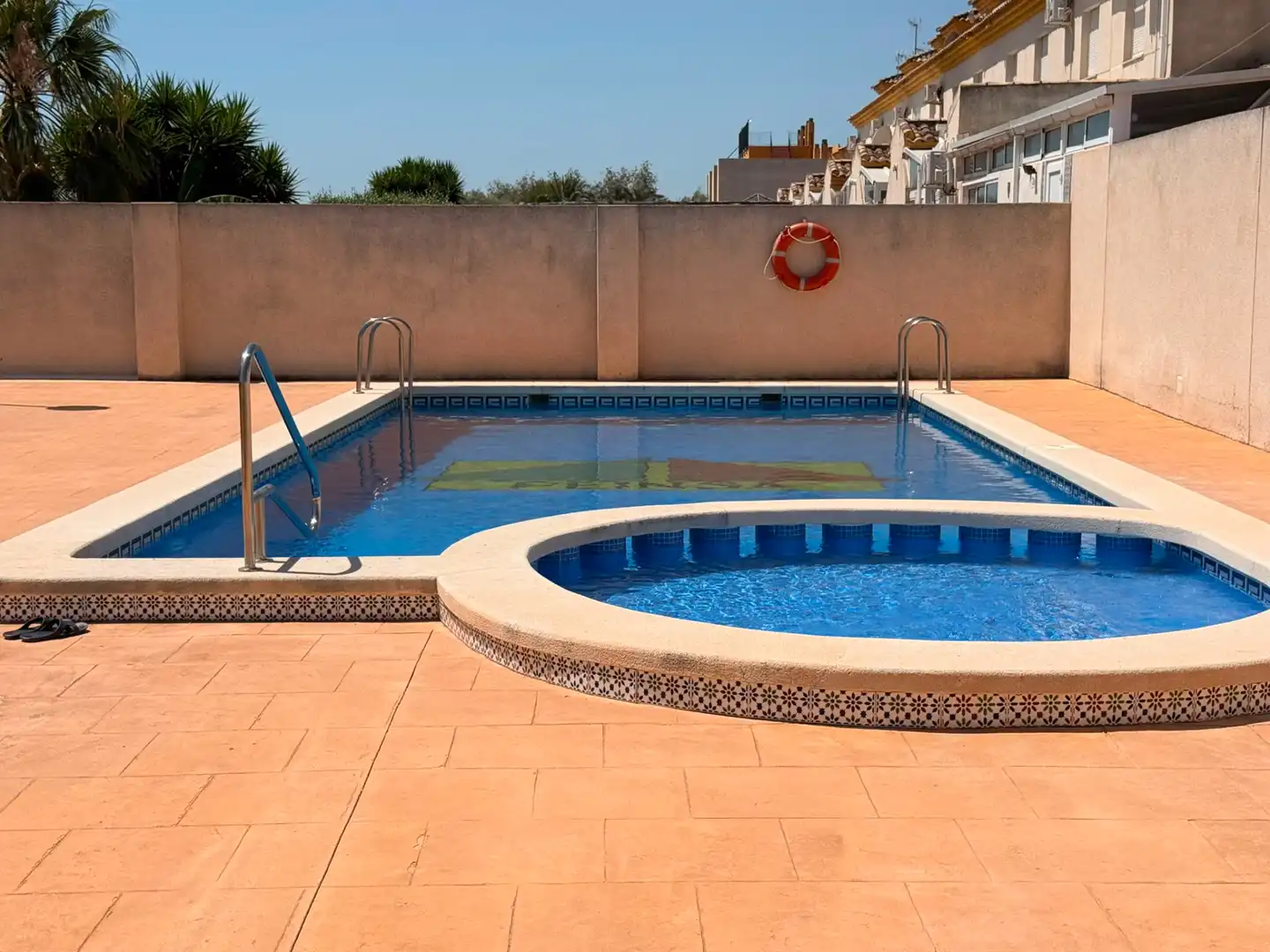Piscina de Casa o xalet en venda en Daya Nueva amb Terrassa i Piscina comunitària