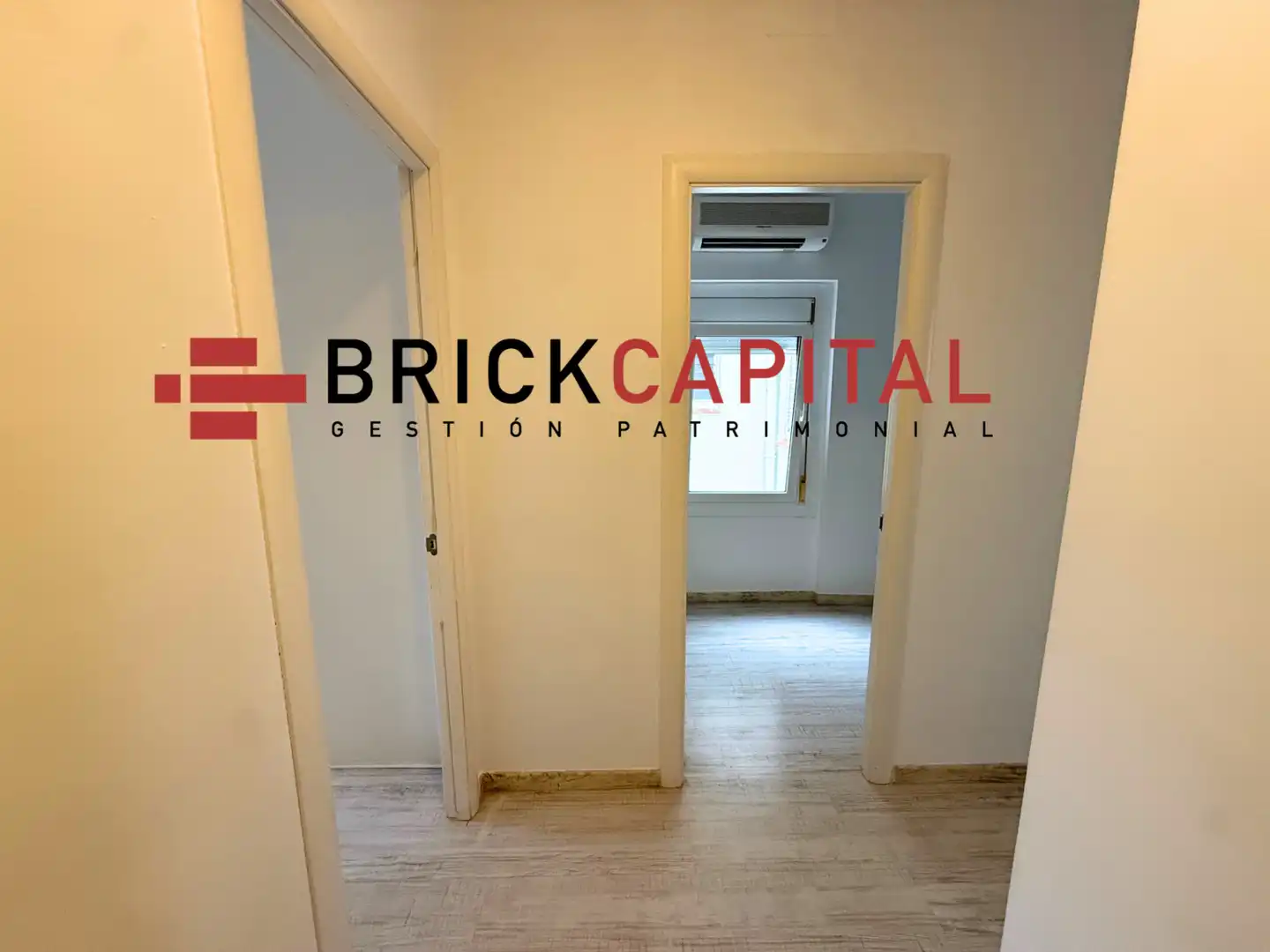 Ático en venta en Barcelona con Calefacción, Parquet y Terraza