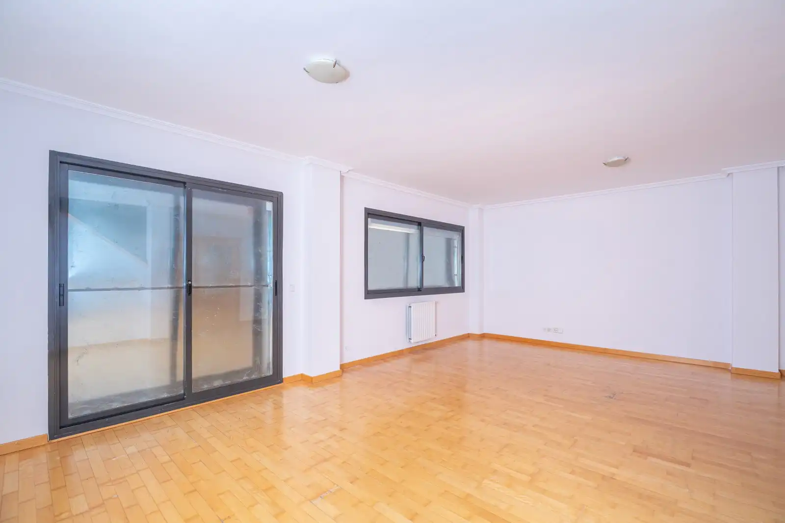 Flat for sale in Aranjuez  with Air Conditioner, Terrace and Storage room