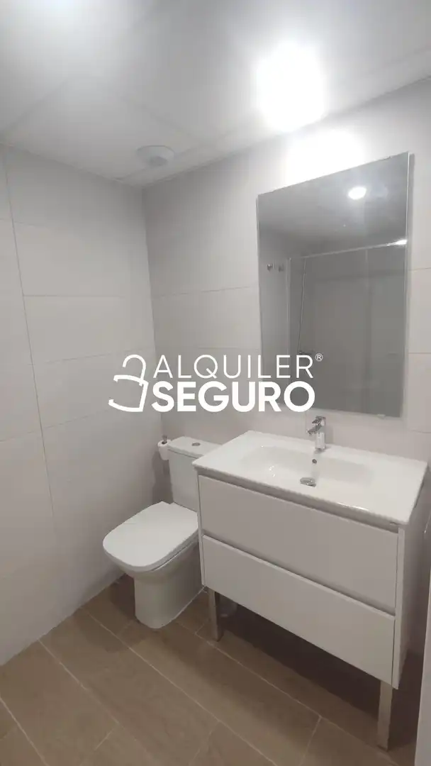 Bany de Pis de lloguer en Tres Cantos amb Aire condicionat, Calefacció i Terrassa