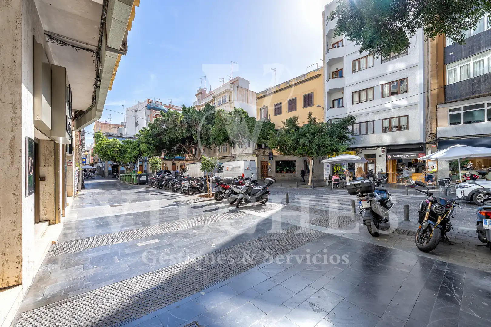 Vista exterior de Pis en venda en Las Palmas de Gran Canaria amb Forn i Balcó