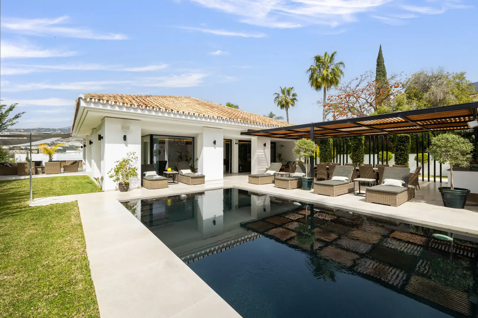 Maison avec terrasse à vendre à Nueva Andalucía