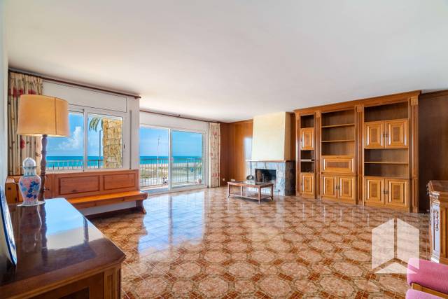 Piso en Venta en Passeig Marítim en Baixador