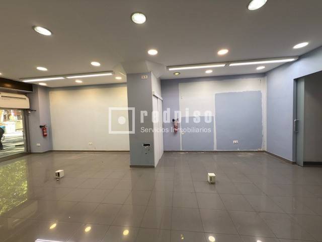 Local comercial en Alquiler en Sagrada Família