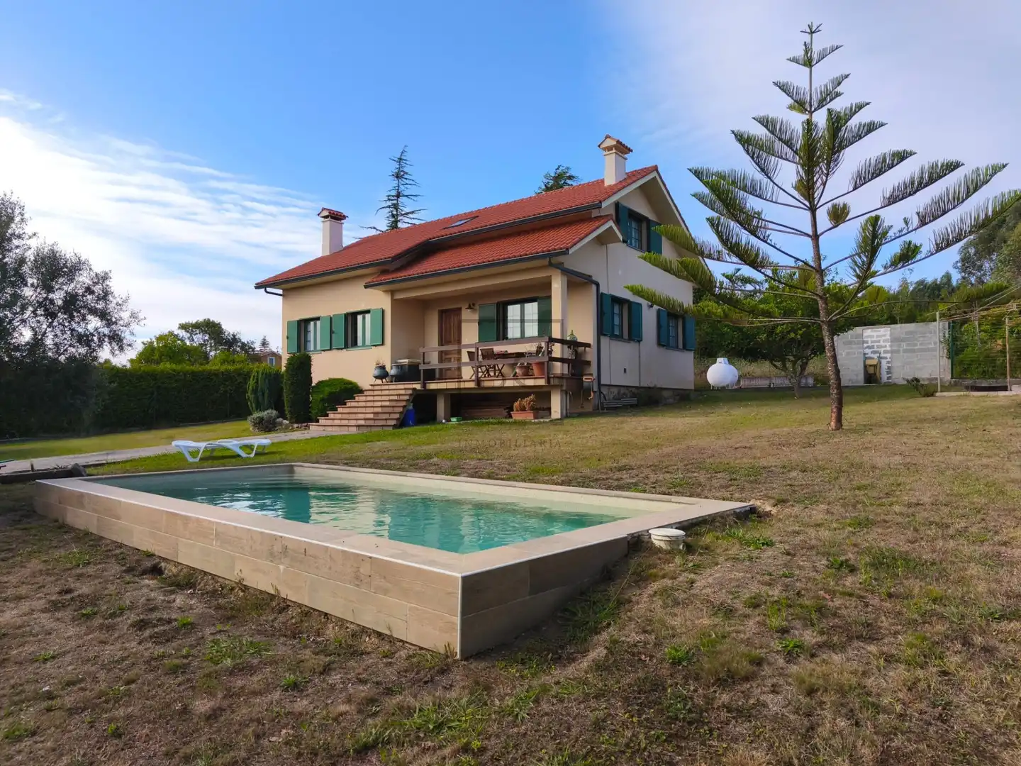 Chalet con piscina en venta en Carretera  de Redes