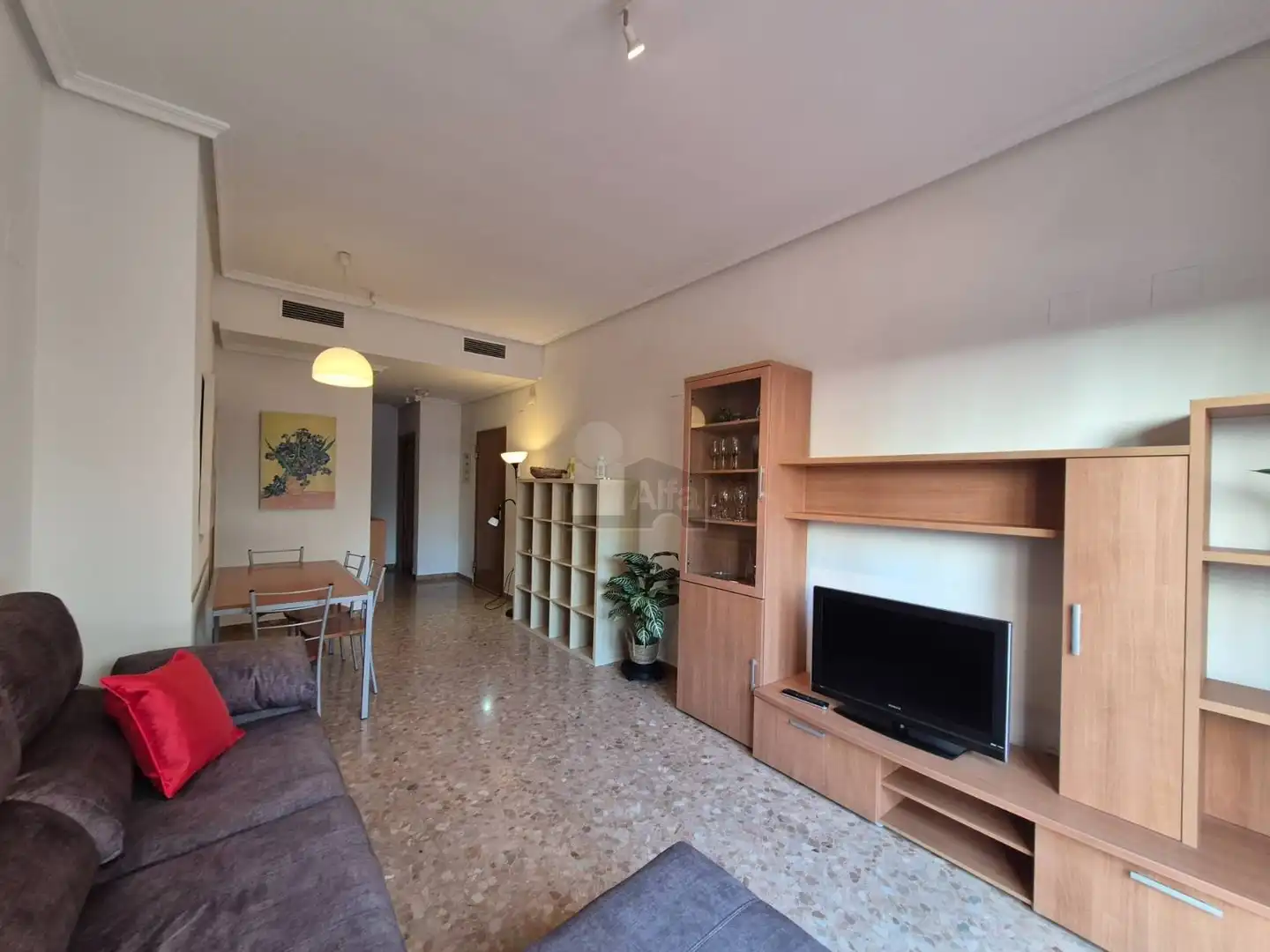 Sala d'estar de Pis de lloguer en Valencia amb Aire condicionat, Terrassa i Traster