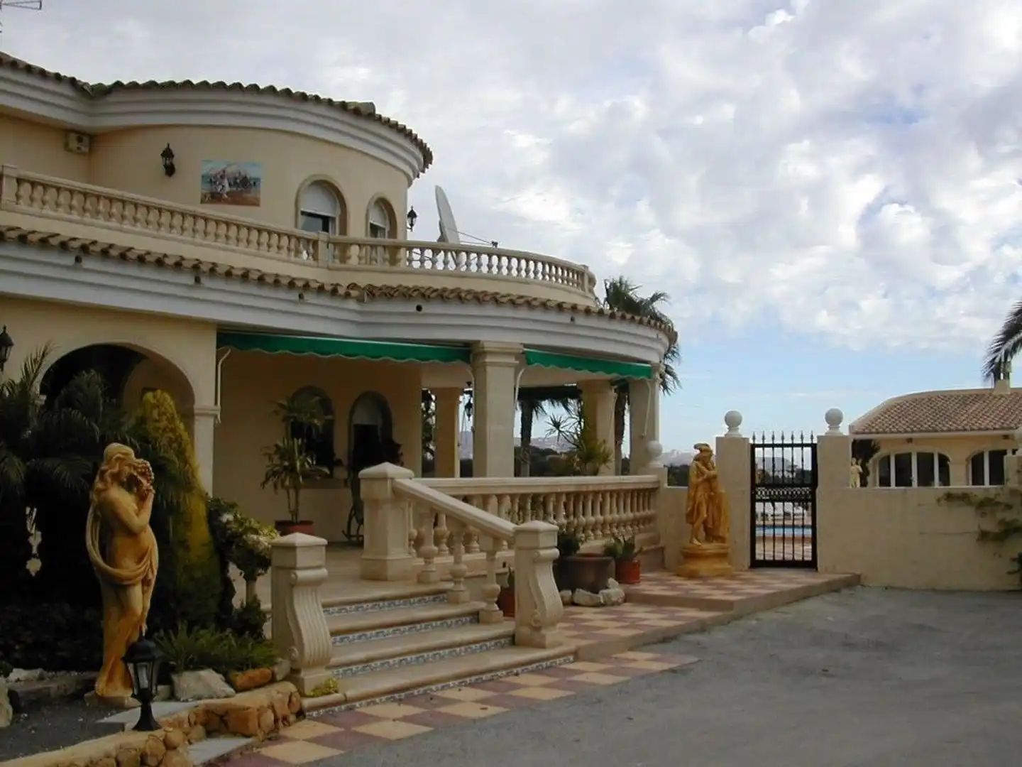 Chalet con piscina en venta en Pueblo - Urbanizaciones, imagen 10