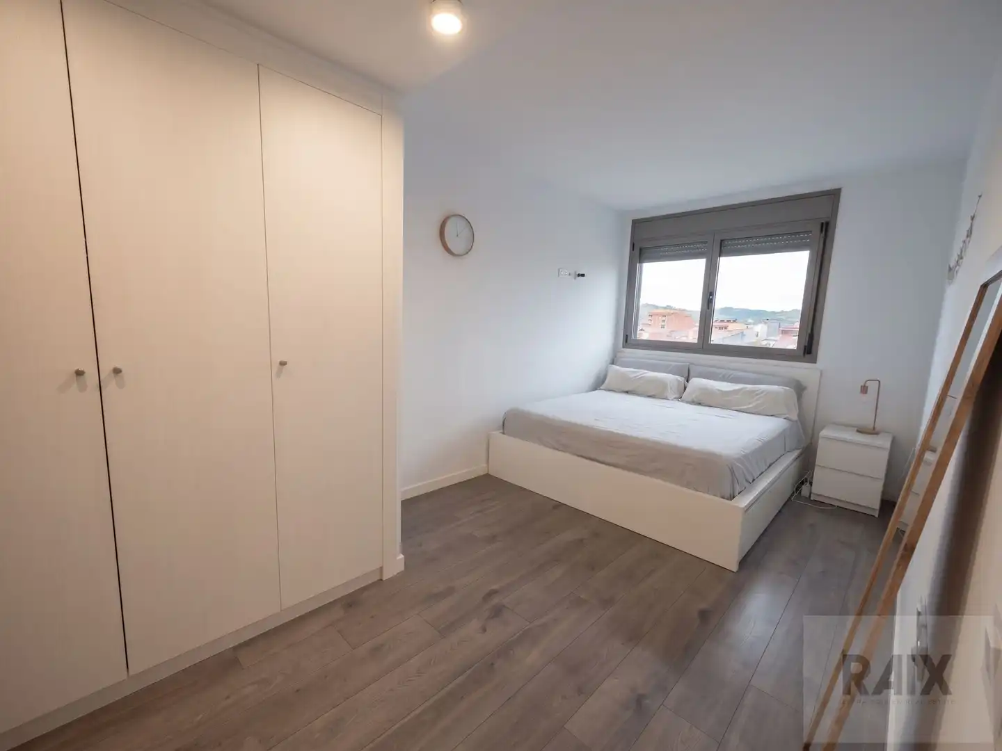 Dúplex con ascensor en venta en esq. Ctra. de Montcada ), imagen 14