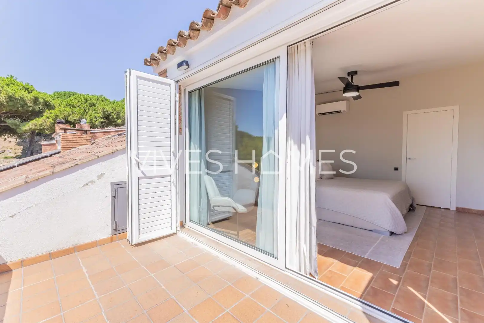 Terrassa de Casa o xalet en venda en Sant Vicenç de Montalt amb Aire condicionat, Calefacció i Jardí privat