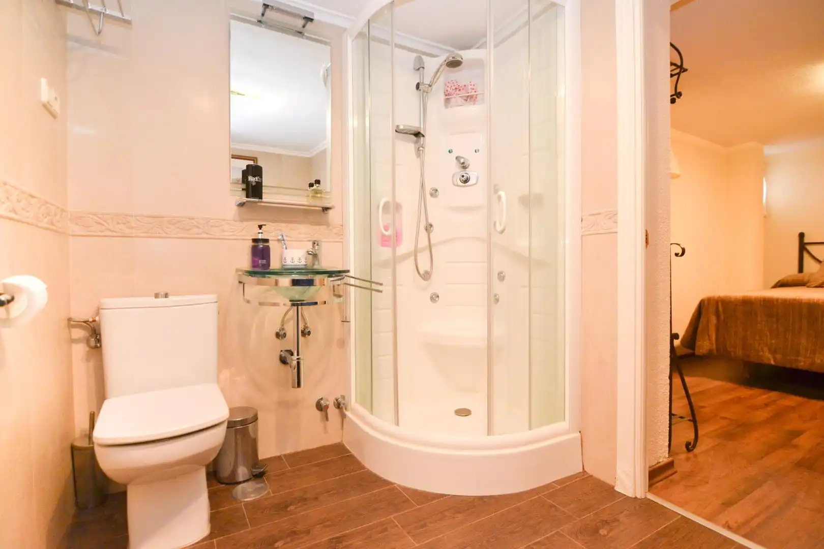Bathroom of Houses for sale in Villanueva de la Cañada  with Air Conditioner, Private garden and Terrace