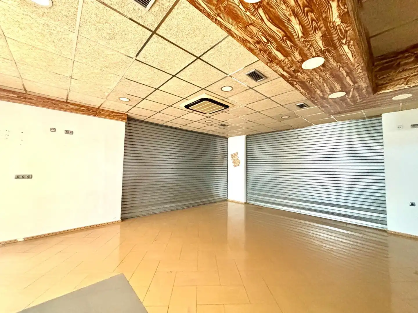 Gewerbefläche zum Verkauf in Barrio del Sureste, imagen 8