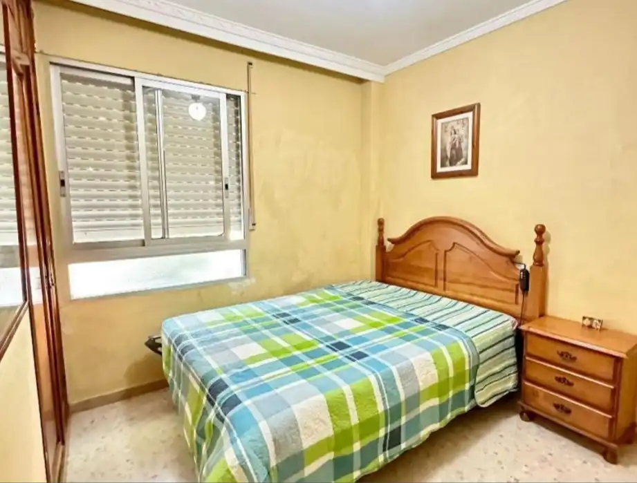 Habitación de Piso en venta en Torremolinos con Aire acondicionado, Terraza y Piscina comunitaria
