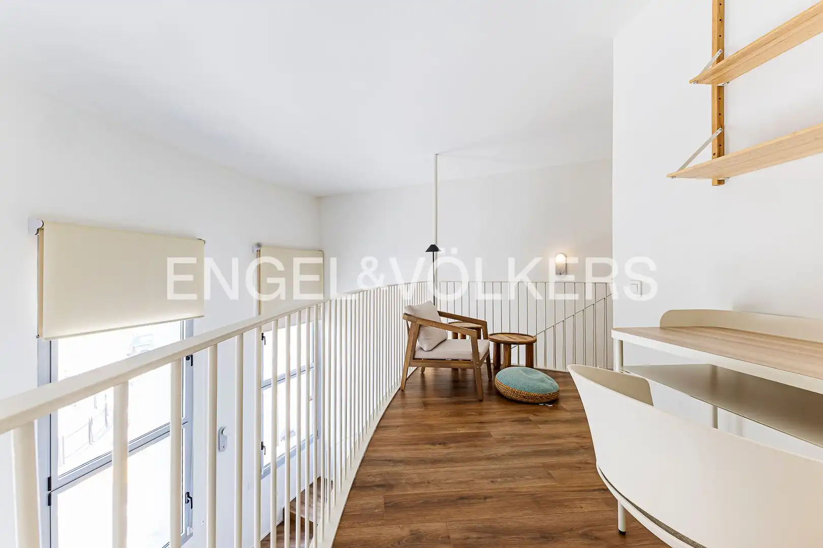 Balcony of Duplexes for rent in Barcelona  with Air Conditioner, Heating and Private garden