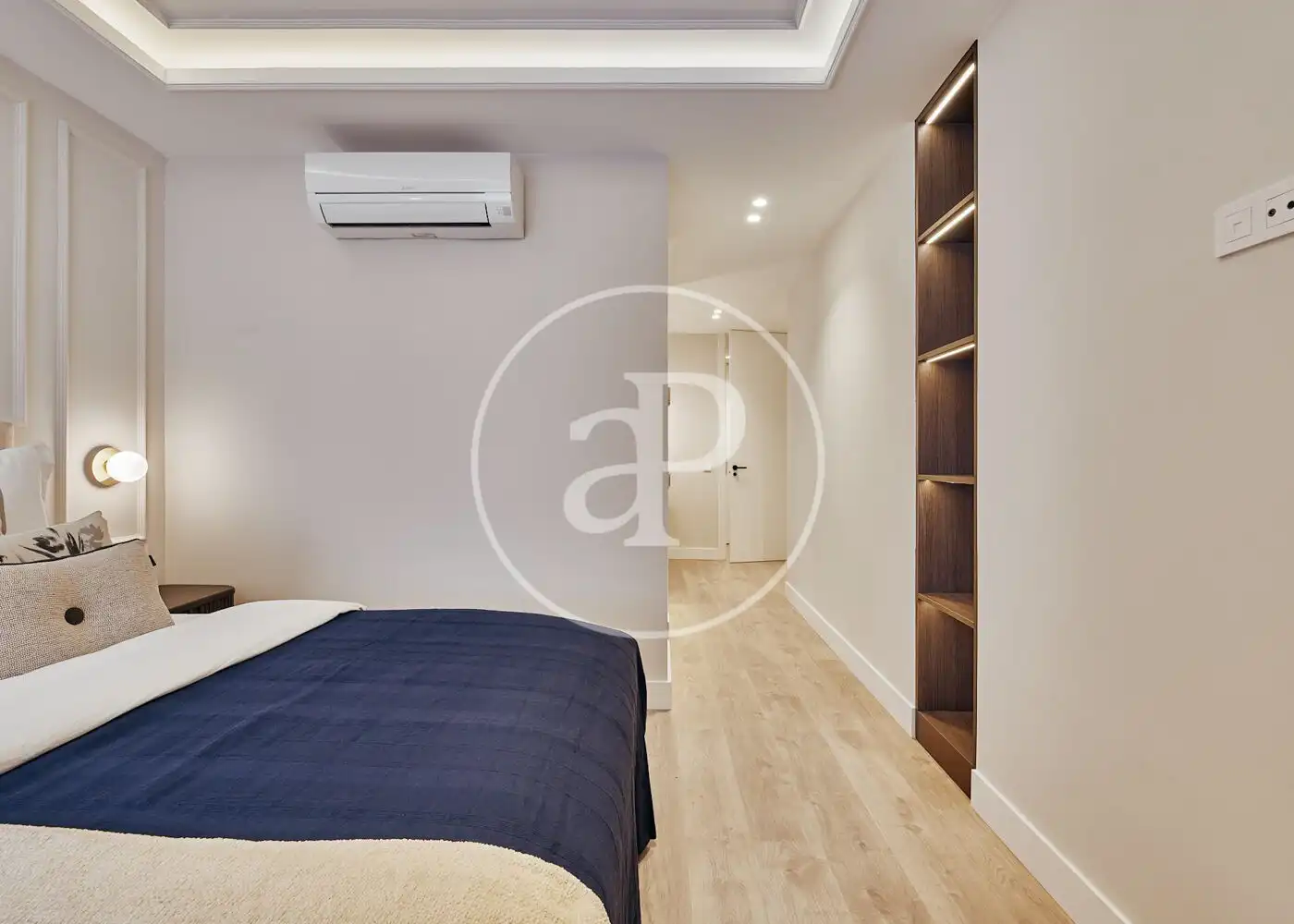 Bedroom of Flat for sale in Madrid  with Air Conditioner, Heating and Terrace