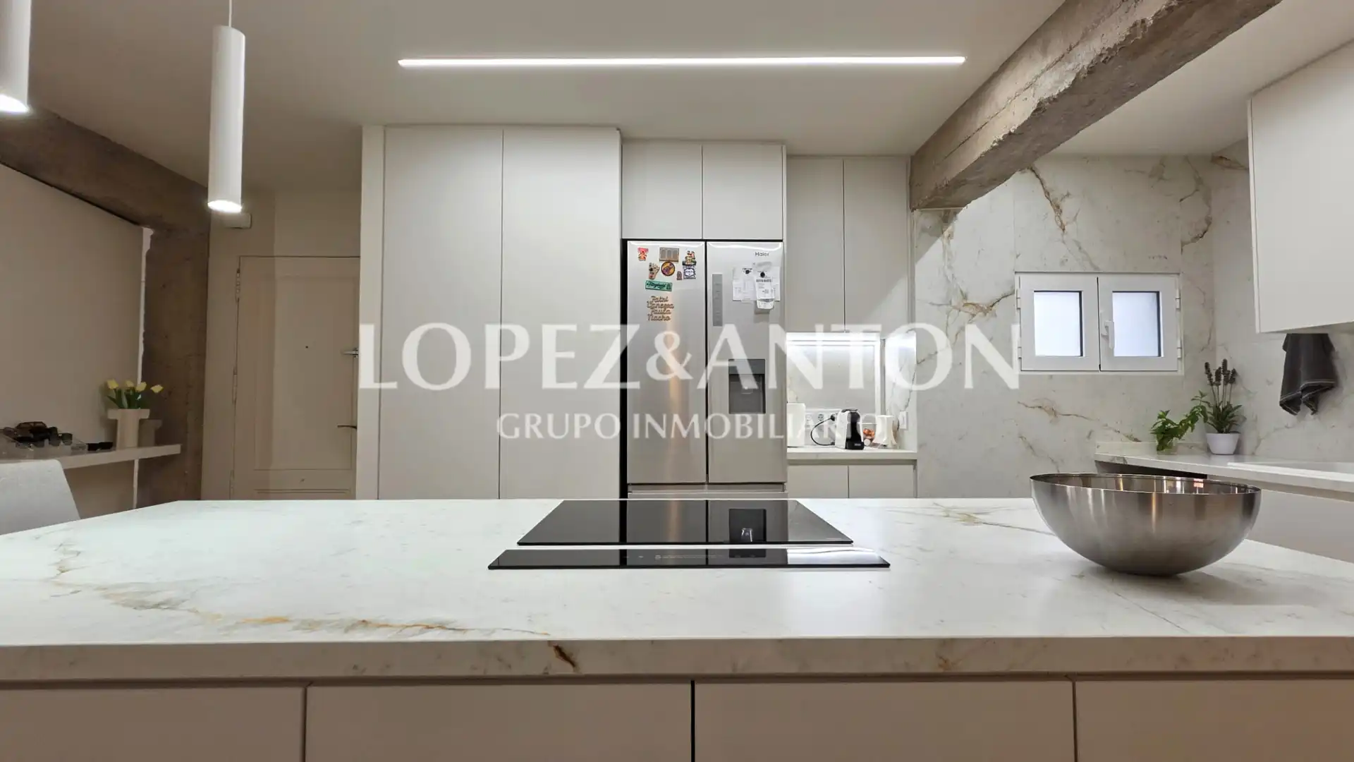 Kitchen of Flat for sale in L'Eliana  with Air Conditioner and Balcony