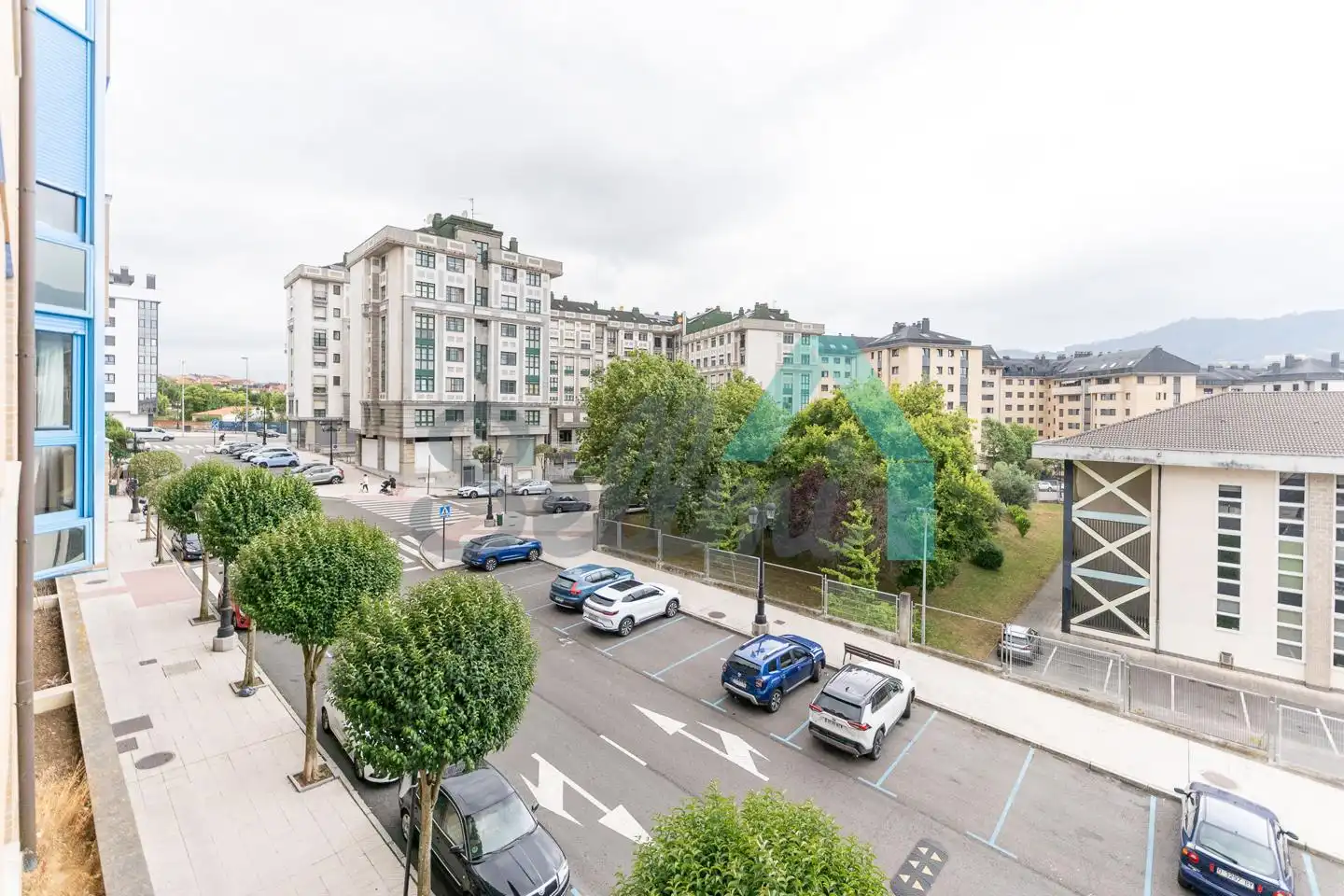 Vista exterior de Piso de alquiler en Oviedo  con Calefacción, Parquet y Terraza