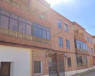 Exterior view of Flat for sale in Alcazarén