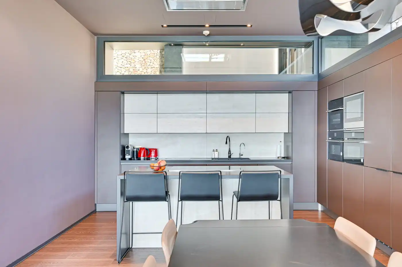 Küche von Haus oder Chalet zum Verkauf in Lloret de Mar mit Klimaanlage, Heizung und Privatgarten