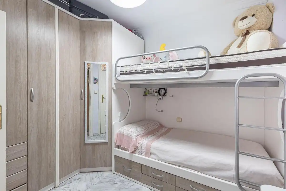 Schlafzimmer von Wohnung zum Verkauf in Granada mit Klimaanlage und Terrasse