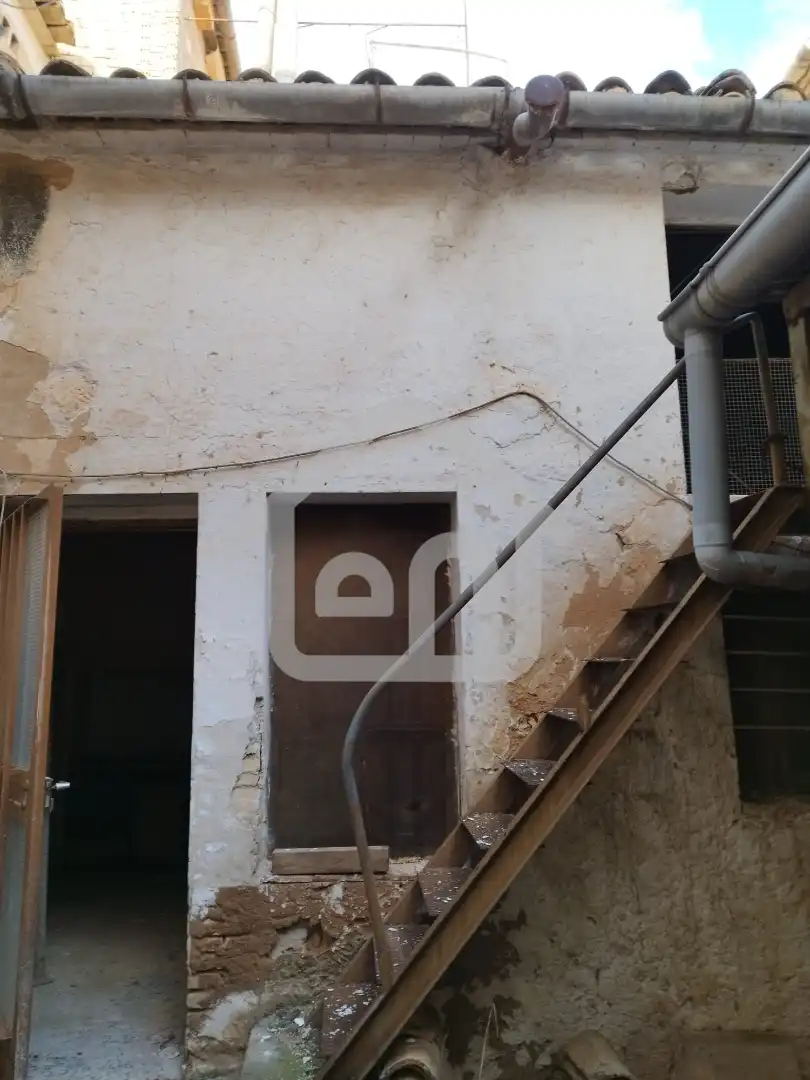 Exterior view of Houses for sale in Requena  with Storage room and Balcony