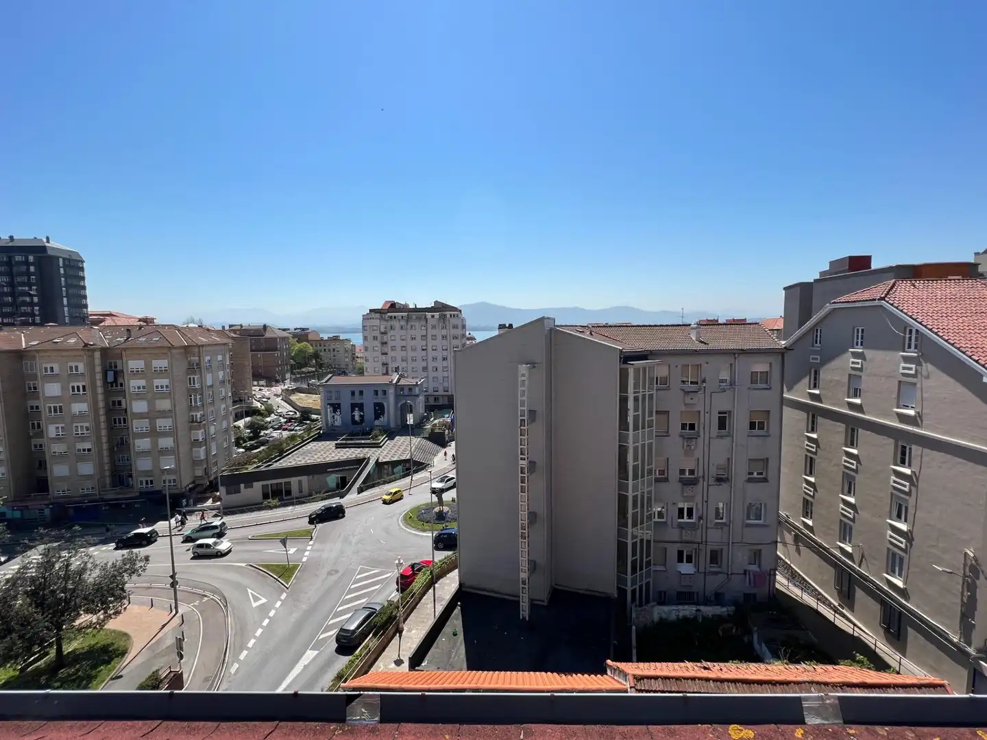 Vista exterior de Piso en venta en Santander