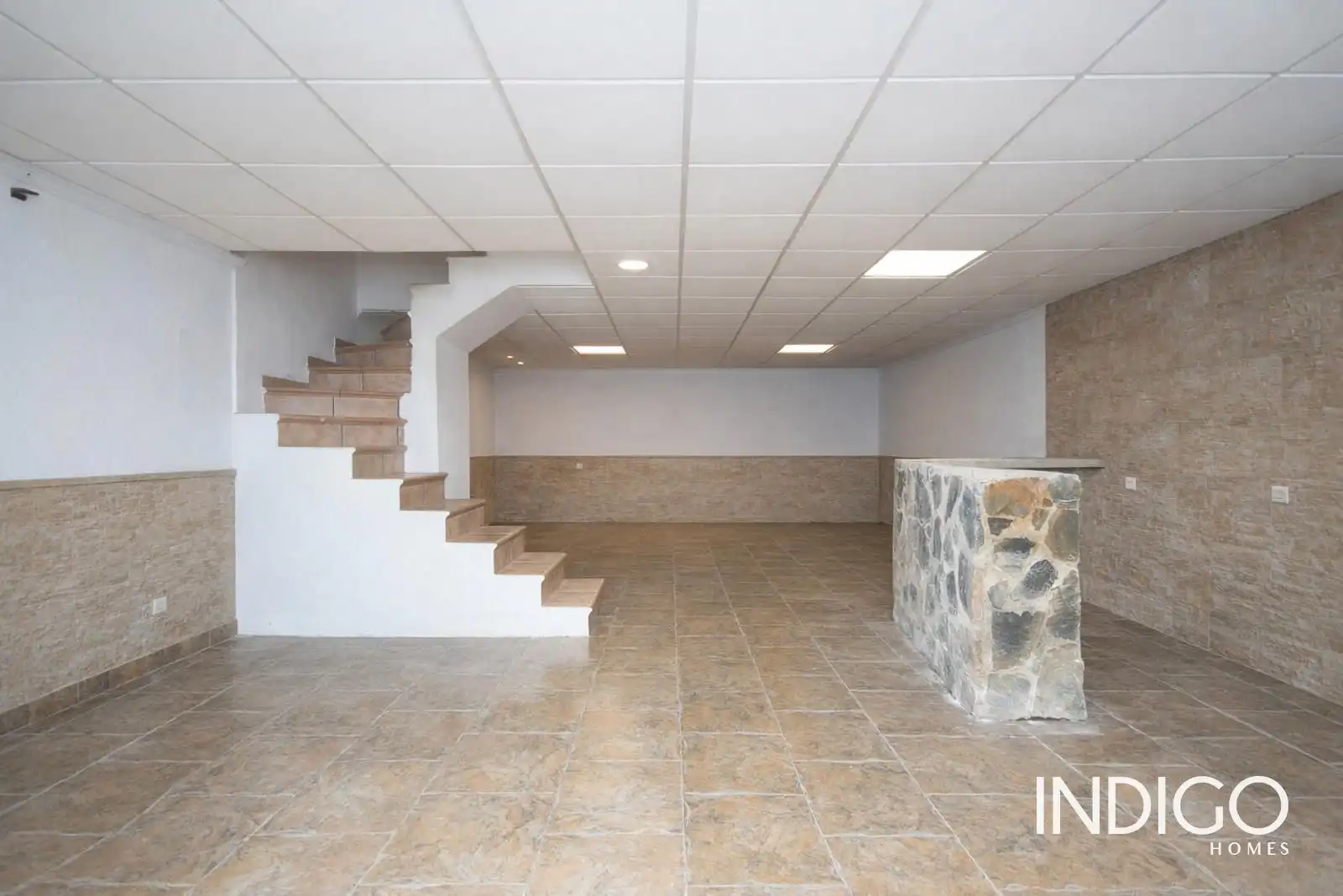 Casa adosada en venda en Alicante / Alacant amb Aire condicionat, Jardí privat i Piscina