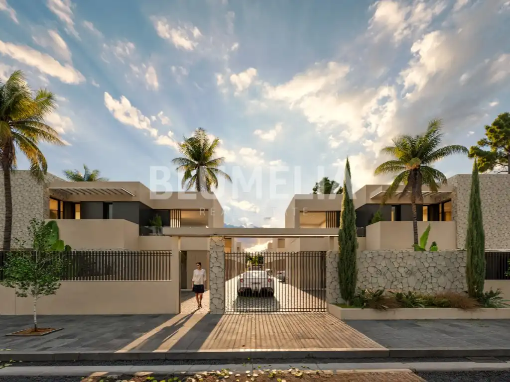Casa con piscina en venta en Avenida Pintor Perez Gil, imagen 2