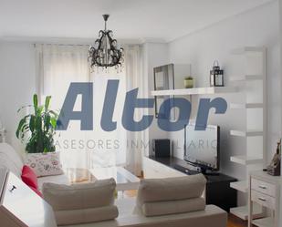 Bedroom of Flat for sale in  Madrid Capital  with Air Conditioner, Heating and Swimming Pool