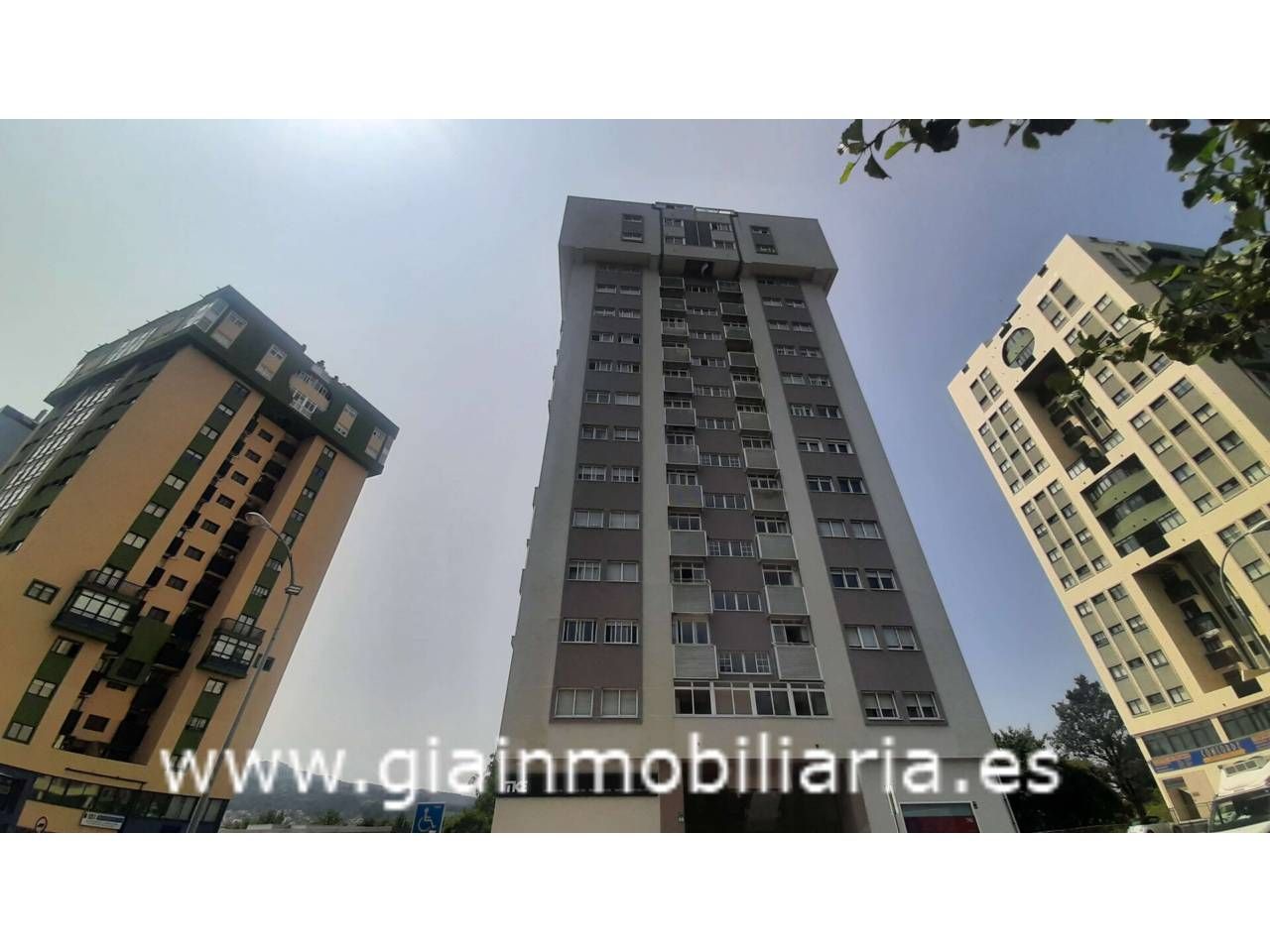 Vista exterior de Garatge en venda en Vigo  amb Alarma