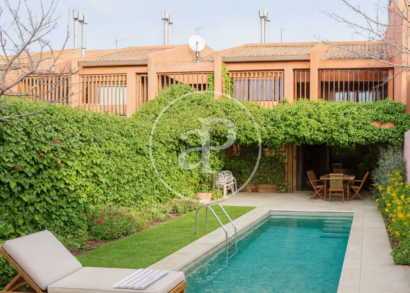 Jardí de Casa adosada en venda en Madrid amb Calefacció, Jardí privat i Terrassa